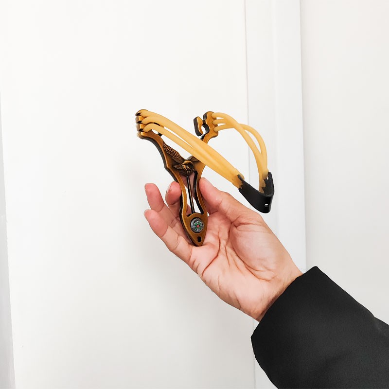 تیرکمان فلزی قطب نمادار